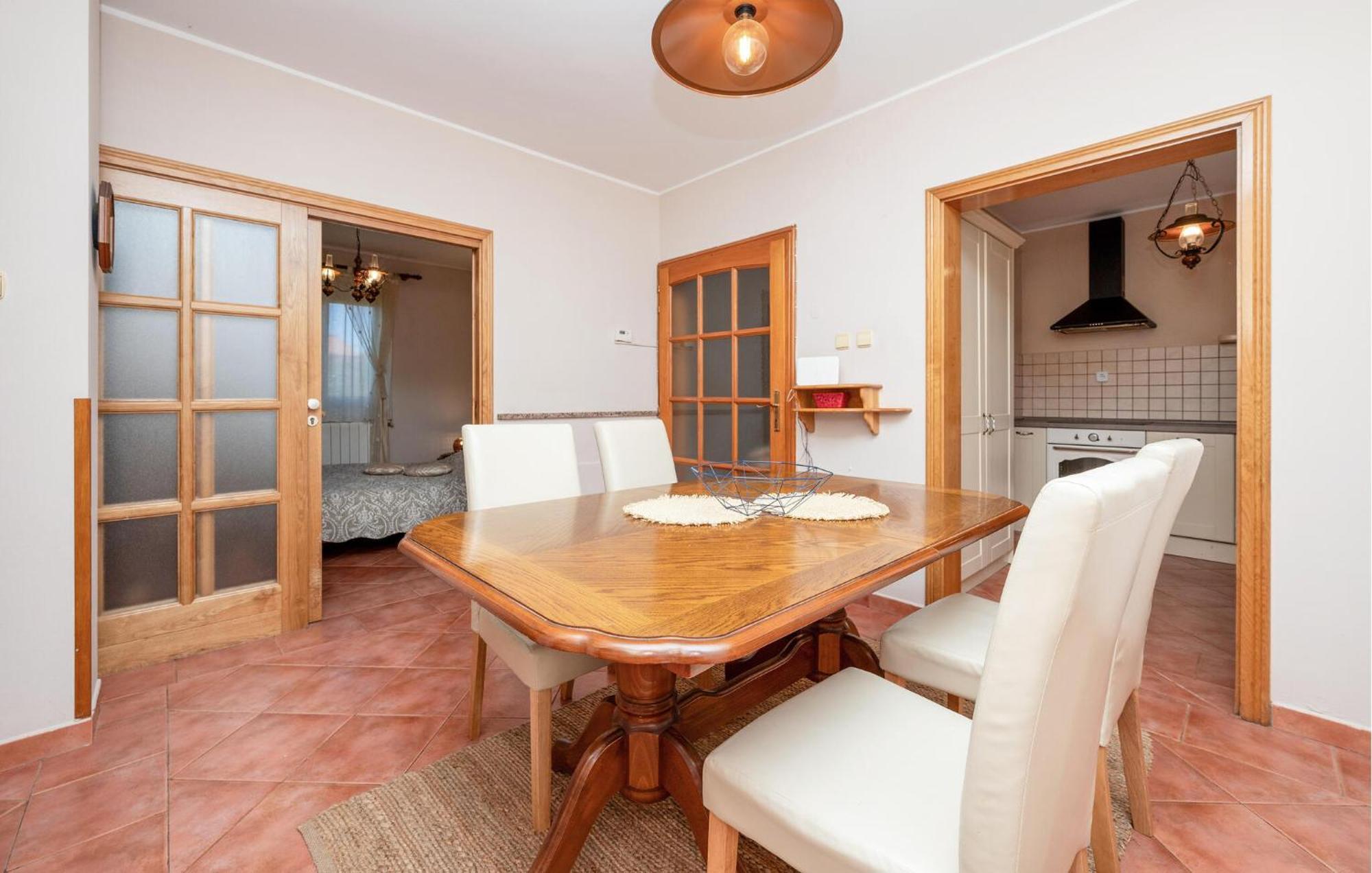 Stunning Apartment In Rovinj With Kitchen Bagian luar foto